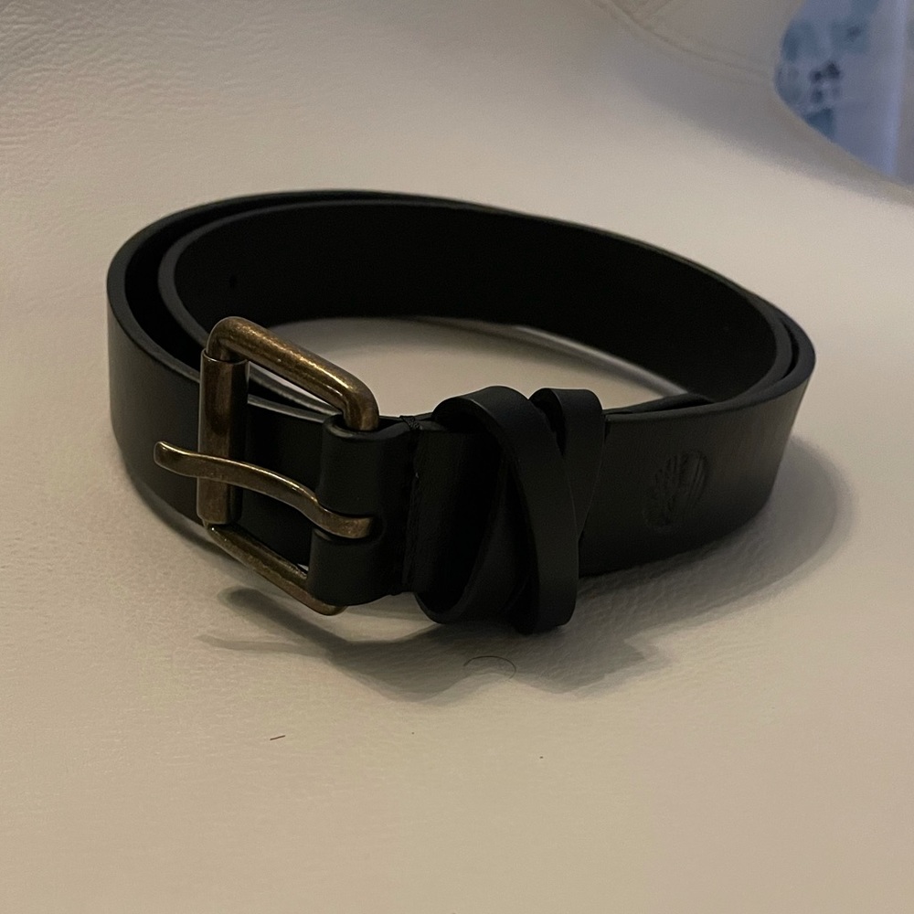 Black leather timberland belt
